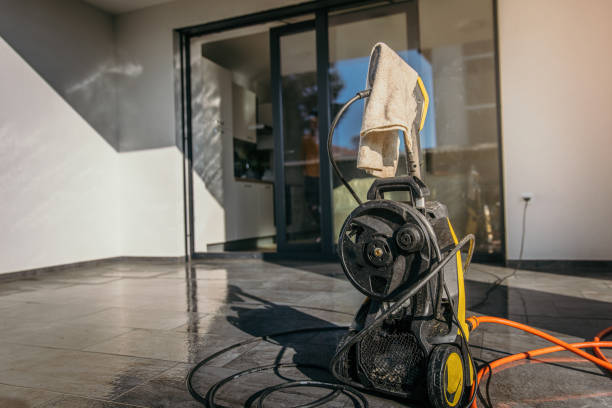 Best Pool Deck Cleaning  in High Springs, FL